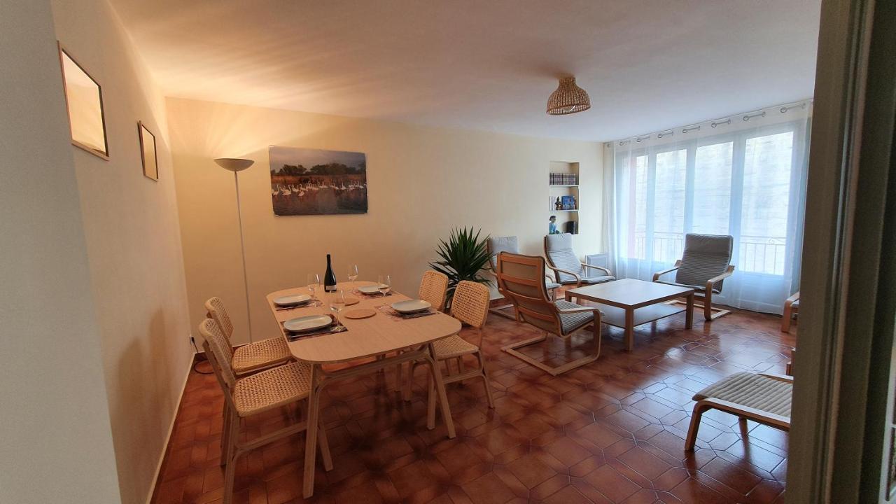 Appartement La Tour Du Sel Aigues-Mortes Bagian luar foto